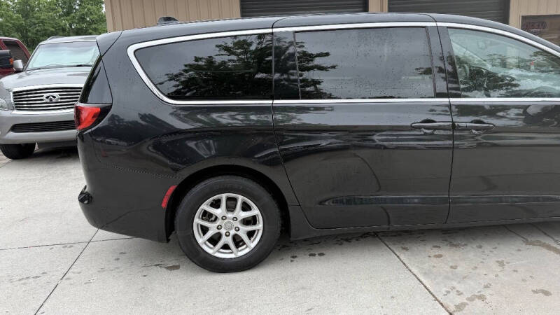 2017 Chrysler Pacifica Touring