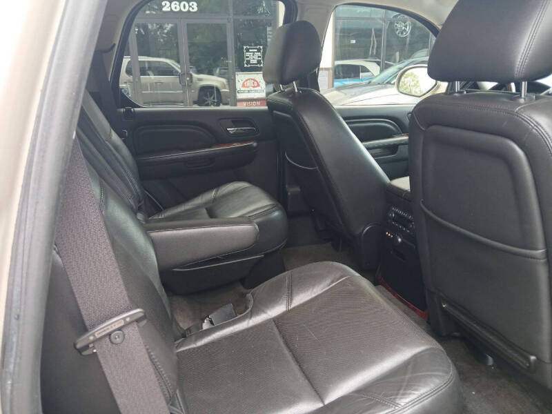 2013 Cadillac Escalade Luxury