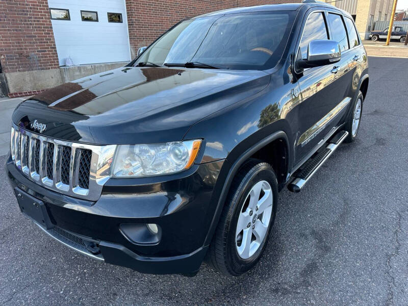 2011 Jeep Grand Cherokee for sale at STATEWIDE AUTOMOTIVE in Englewood CO