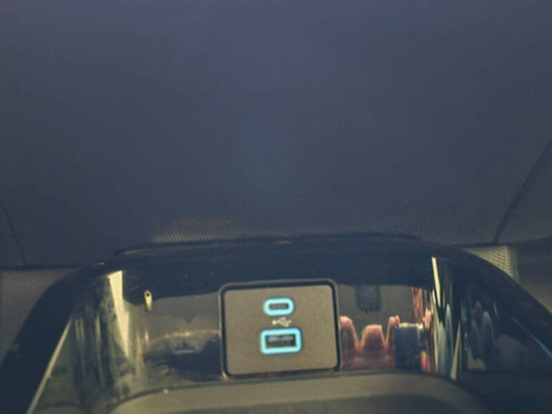 2022 Ford Mustang Mach-E Select