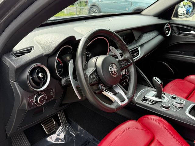 2023 Alfa Romeo Stelvio Sprint