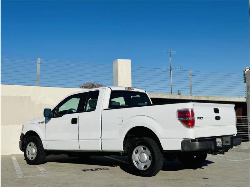 2009 Ford F-150 STX photo 6