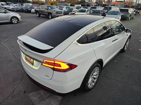 2018 Tesla Model X 75D