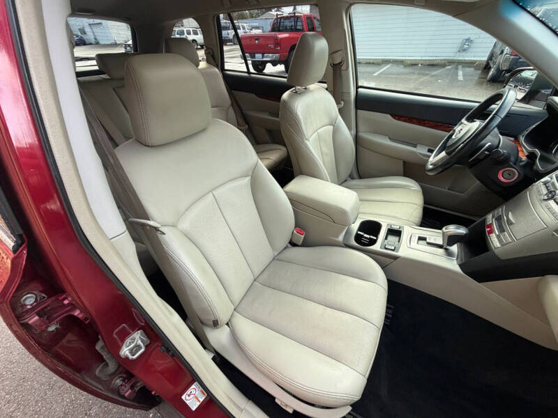 2011 Subaru Outback 2.5i Limited