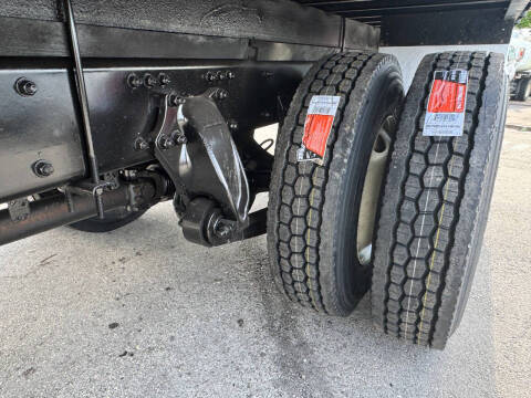 2016 Freightliner M2 106