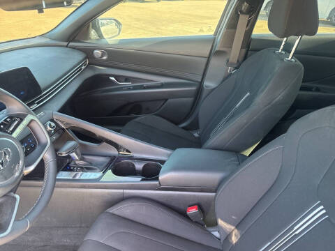 2023 Hyundai Elantra