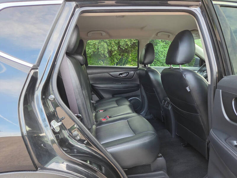 2018 Nissan Rogue SV