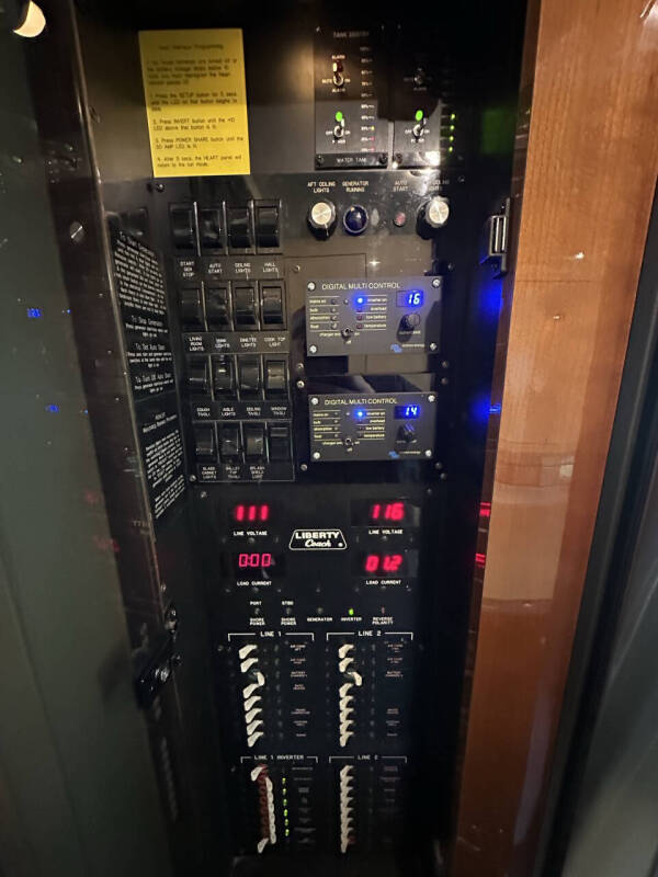 2001 Prevost Liberty