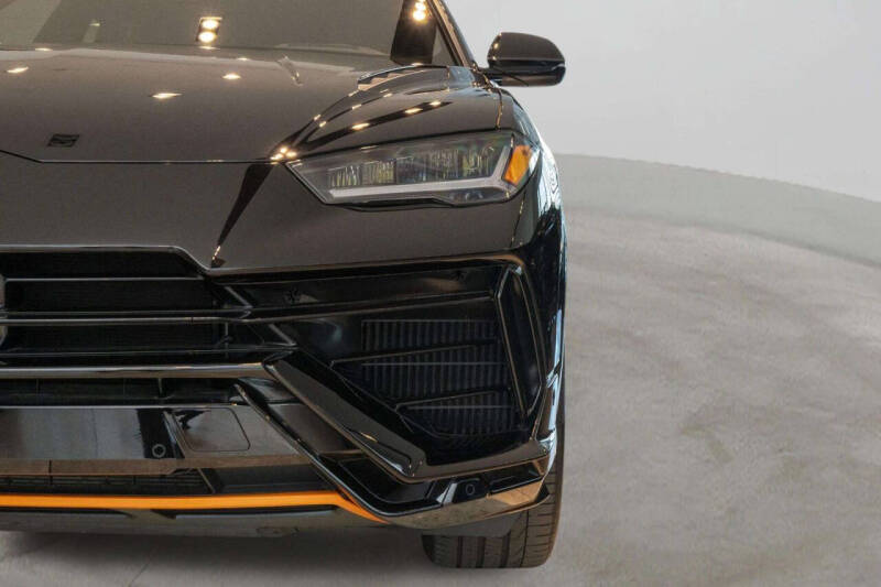 2024 Lamborghini Urus S
