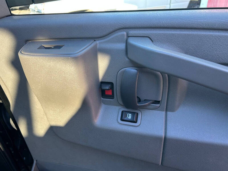 2021 GMC Savana LT 3500