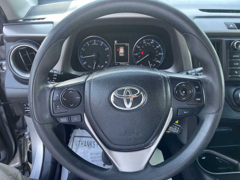 2017 Toyota RAV4 LE