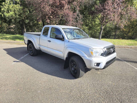 2013 Toyota Tacoma for sale at Viking Motors in Medford OR