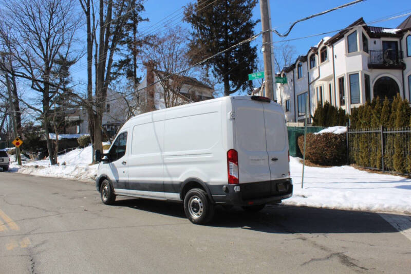 2020 Ford Transit 250