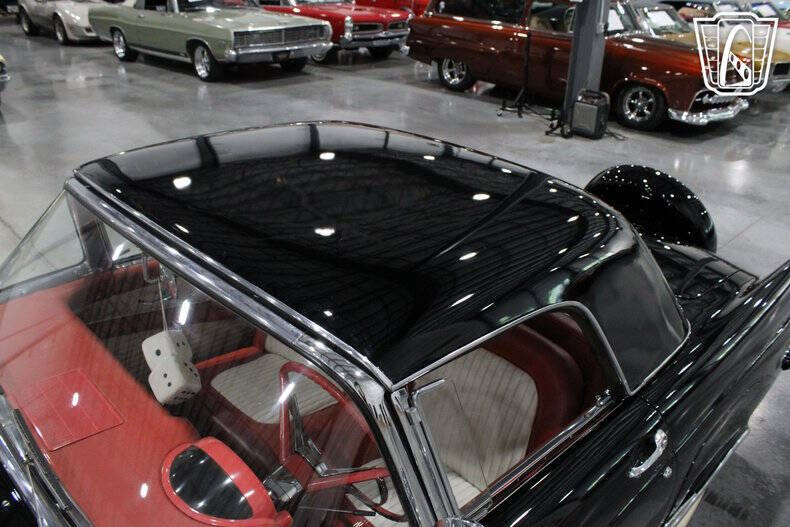 1956 Ford Thunderbird