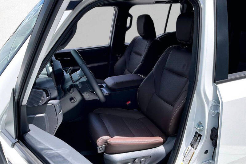 2027 Toyota Land Cruiser