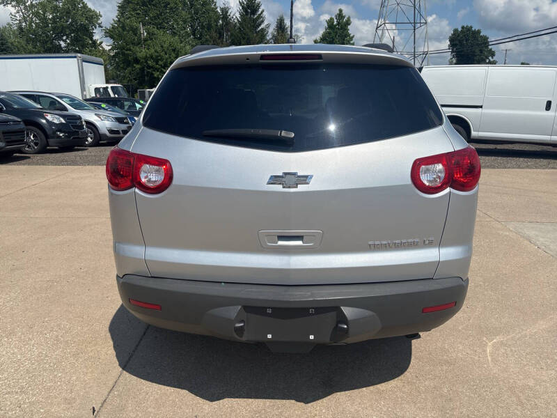 2012 Chevrolet Traverse LS