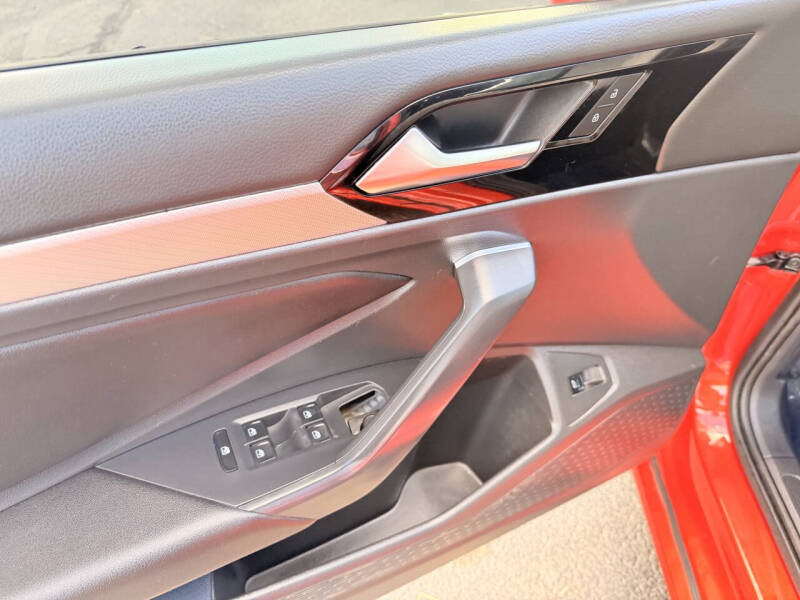 2019 Volkswagen Jetta R-Line