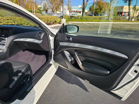 2015 Infiniti Q60 Coupe Journey