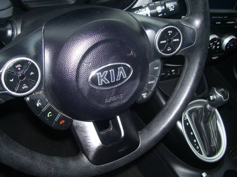 2015 Kia Soul +