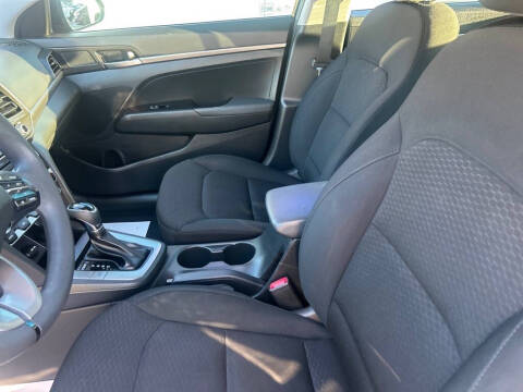 2020 Hyundai Elantra