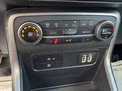 2022 Ford EcoSport SES