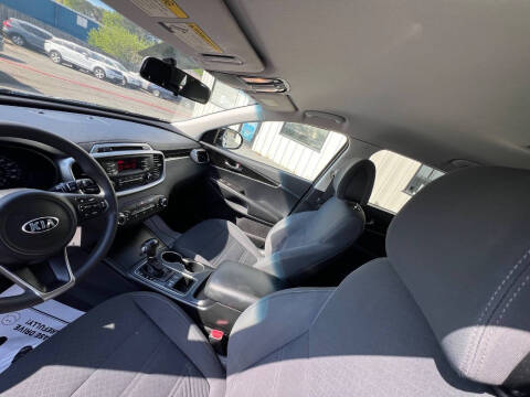 2016 Kia Sorento L