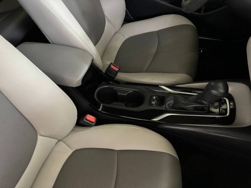 2020 Toyota Corolla Hybrid LE