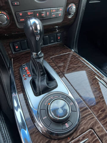 2017 Nissan Armada SV