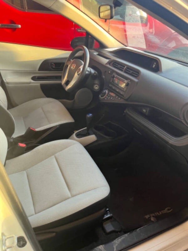 2012 Toyota Prius c Four