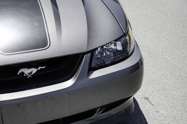 2003 Ford Mustang Mach 1 Premium
