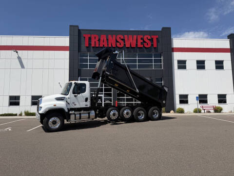 2027 Freightliner 114 SD