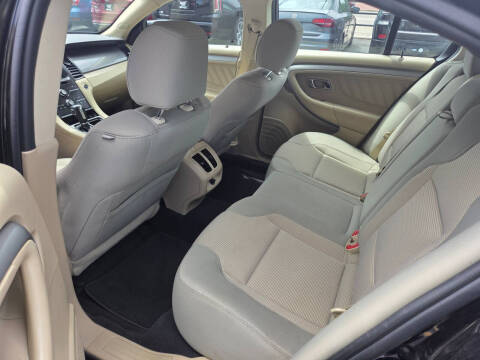 2019 Ford Taurus SEL