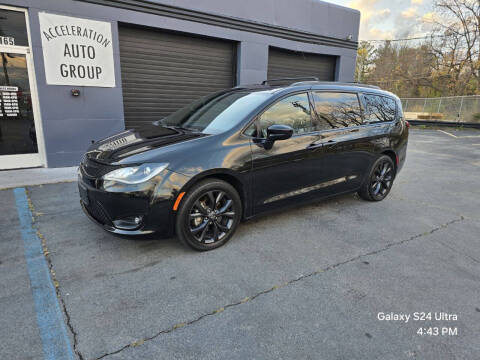 2020 Chrysler Pacifica for sale at Acceleration Auto Group in Clinton Township MI