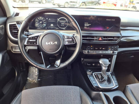 2024 Kia Seltos S