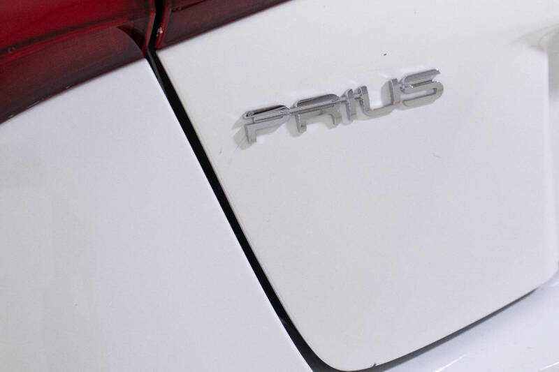 2019 Toyota Prius L Eco