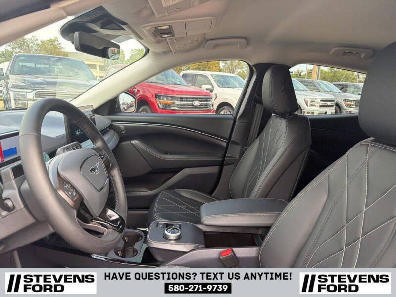 2024 Ford Mustang Mach-E Select