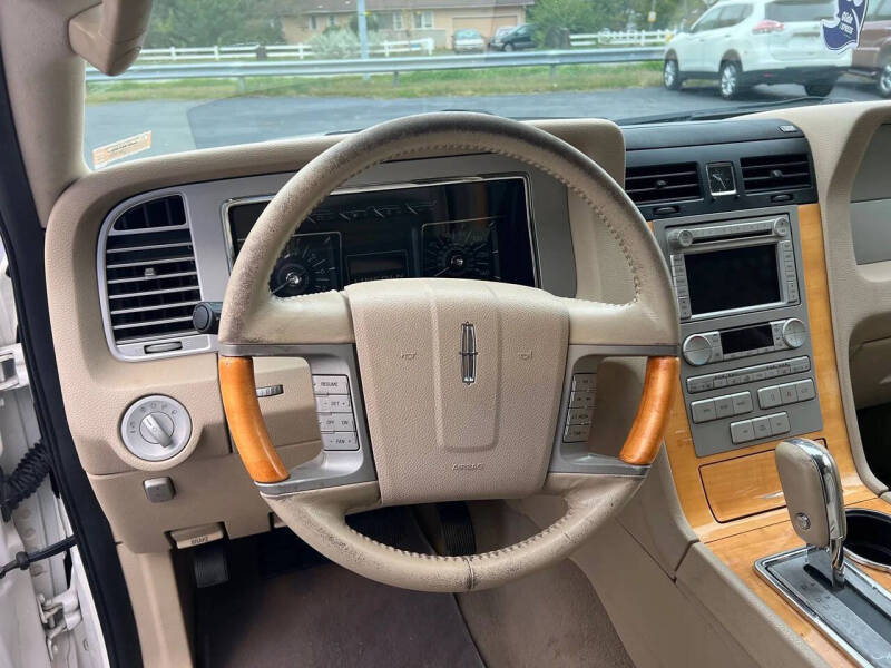 2008 Lincoln Navigator