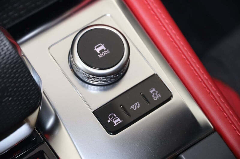 2024 Jaguar F-PACE SVR