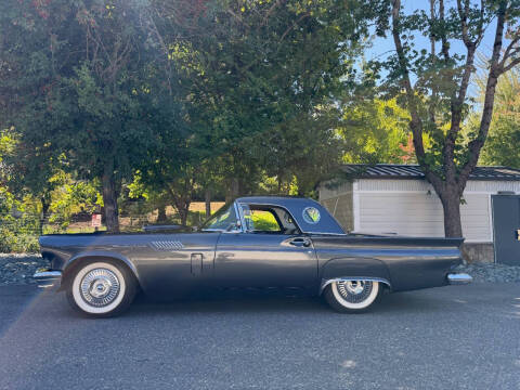 1957 Ford Thunderbird