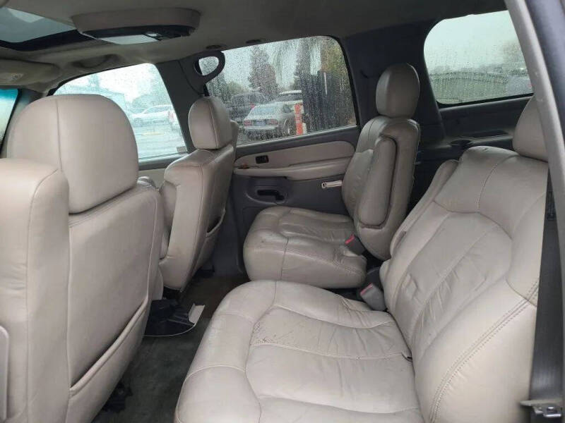 2002 Chevrolet Suburban