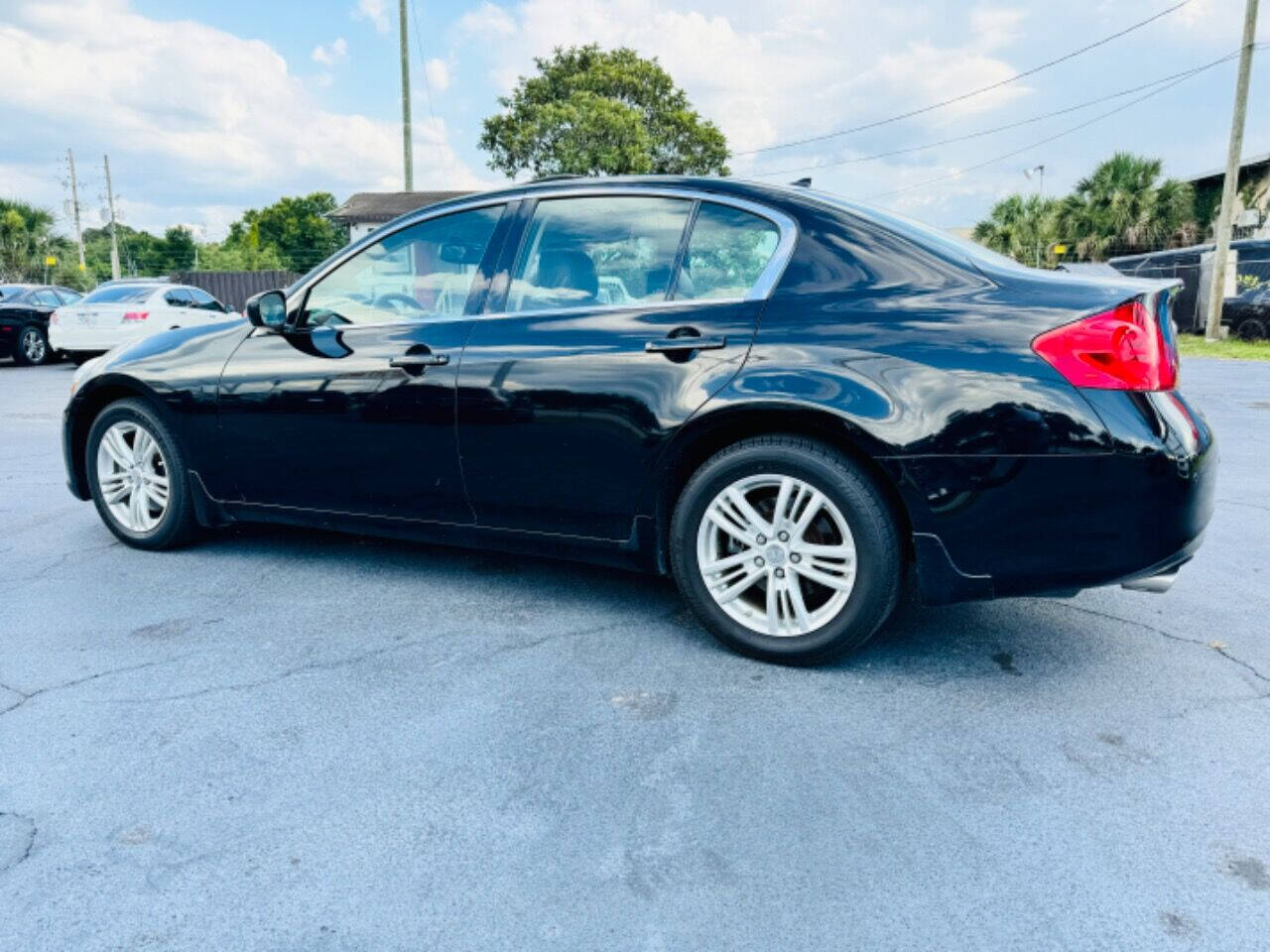 2010 INFINITI G37 Sedan for sale at NOVA AUTO SALES in Orlando, FL