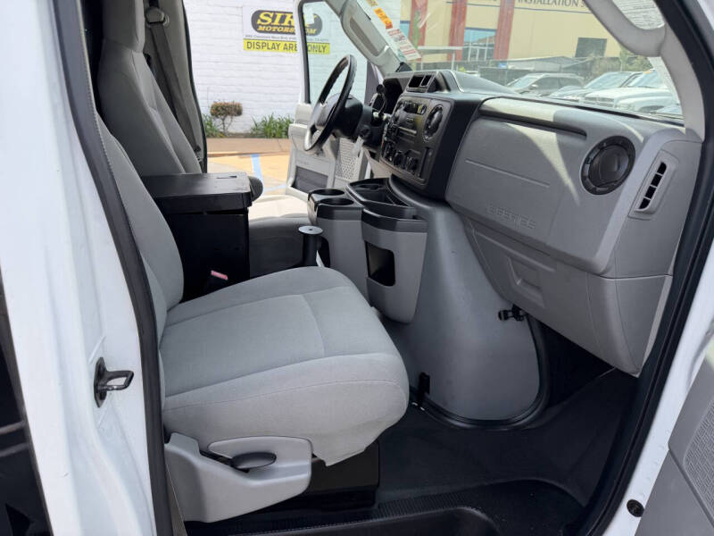 2013 Ford E-Series E-150