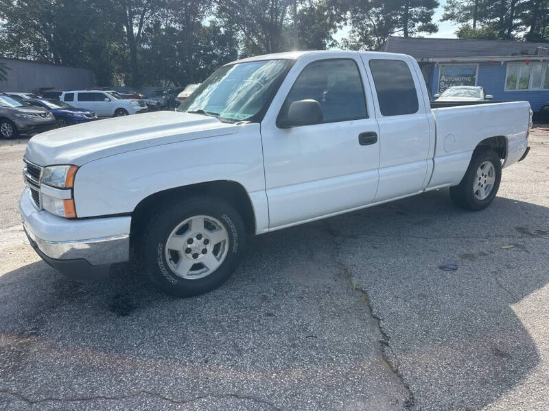 2007 Chevrolet Silverado Classic 1500 null photo 2