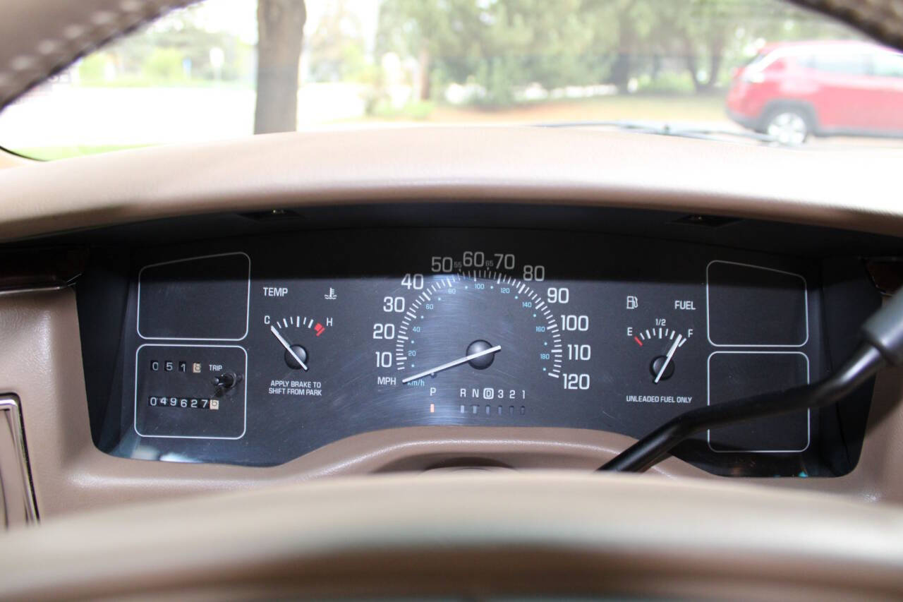 1996 Buick Roadmaster 38