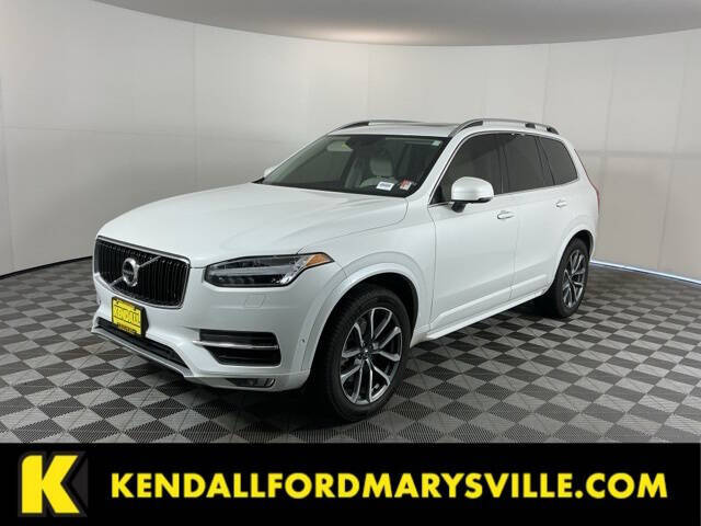 2017 Volvo XC90 T6 Momentum