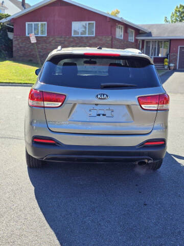 2016 Kia Sorento LX
