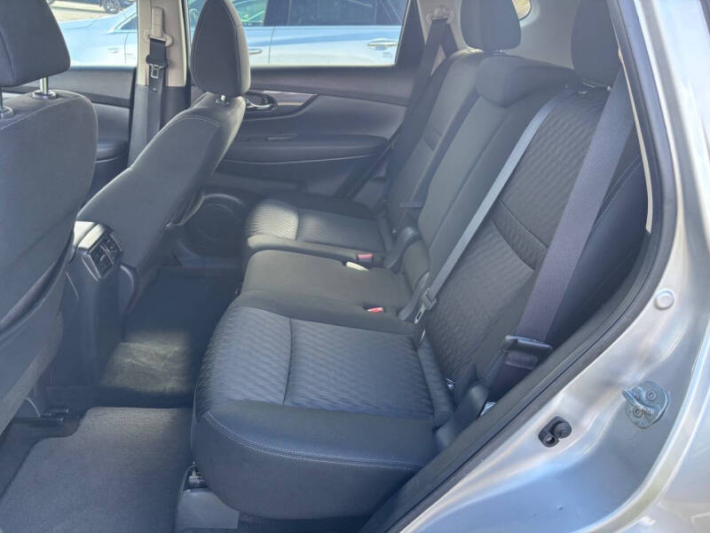 2017 Nissan Rogue S