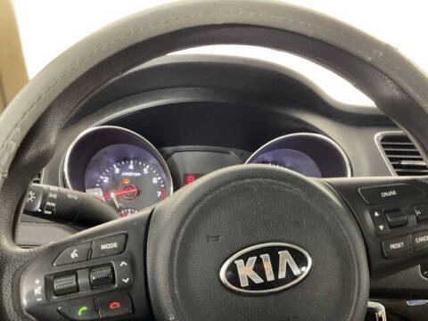 2016 Kia Sedona LX