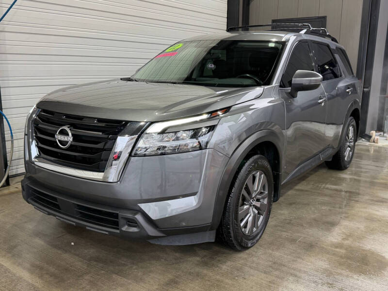 2022 Nissan Pathfinder SV