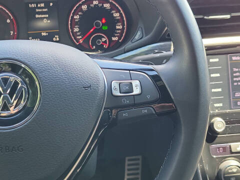 2022 Volkswagen Passat R-Line